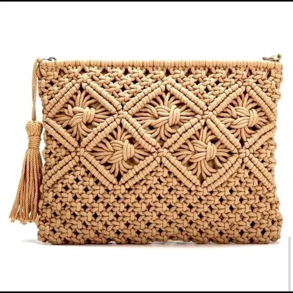 LAST ONE: Handmade macrame crochet boho clutch - Picture 7 of 7